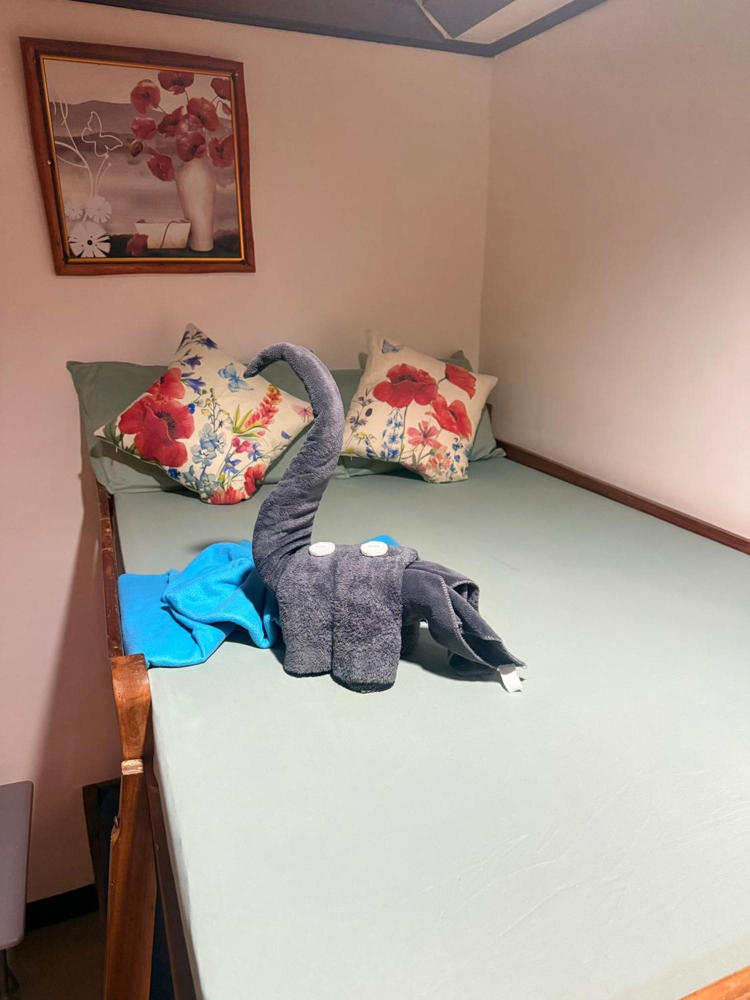 Lolo Bob'S Bed And Breakfast El Nido Esterno foto
