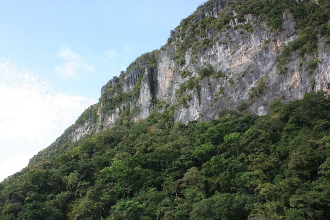 Lolo Bob'S Bed And Breakfast El Nido Esterno foto